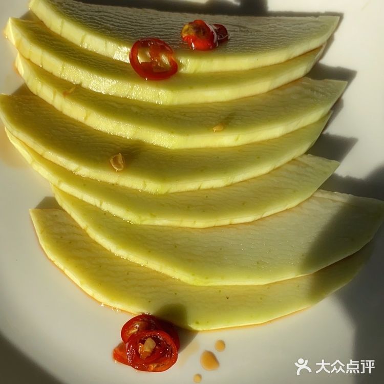 萌哒哒椰子鸡三亚湾旗舰店