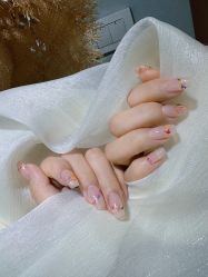 -NEW LOOK-绿麓 · 美甲美睫脱毛工作室