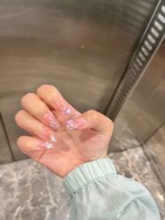 -UGIRL有个美甲
