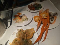 -领鲜活海鲜榴莲自助火锅(东门店)