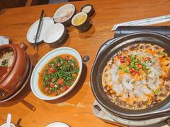 -老滇山寨•云南特色菜•地方菜•民族风情歌舞表演(金碧店)