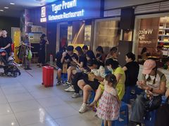 门面-大头虾越式风味餐厅(光明广场店)