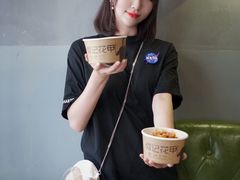 -何记花甲(海岸城旗舰店)