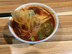 -老字号杨坡红油米线腊汁肉夹馍(东四道巷店)