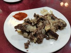 手抓羊肉-壹阁胡羊焖饼(特色小吃街店)