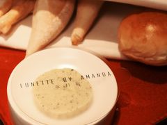 -弦月窗LUNETTE BY AMANDA(复兴路店)