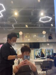 点击看大图 -容萨美业·美容美发