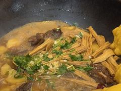 -70後铁锅炖(坡博总店)