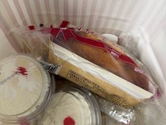 -红宝石·鲜奶小方·海派西点房(莘庄龙之梦店)