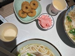 -鑫花溪牛肉米粉(凤凰街创始总店)