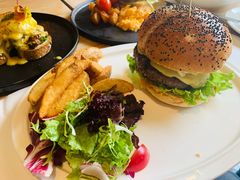 招牌牛肉汉堡-UPPER KITCHEN(延安路店)