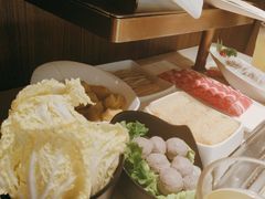 -海底捞火锅鲜切牛肉主题店(长寿路店)
