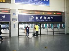 -岳阳东站