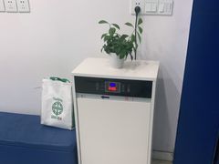-世龙世家灰指甲·甲沟炎·跖疣护理·修脚(东江湾路店)