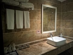 -怡华威斯达酒店(重庆医科大学附属儿童医院店)