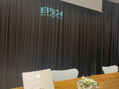 -蔚来中心(北京中关村店)