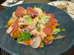 -悦享绿山墙西餐厅