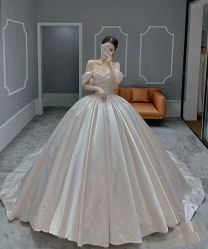 -GRACE KELLY婚纱与礼服(北京店)