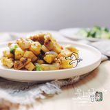 沾过蛋液的馒头软绵可口