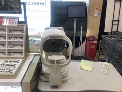 -美式眼镜·授权蔡司.依视路.尼康.豪雅.明月(南翔印象城店)