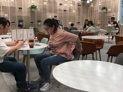 大堂-奈雪的茶(市百一店)