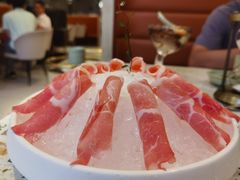 有机黑猪梅花肉-椰子营·椰子鸡火锅(万象里店)