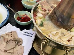 -撒拉人家.酸菜牦牛肉火锅