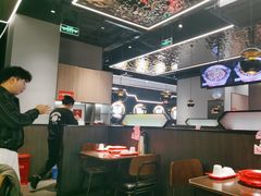 -胖哥俩肉蟹煲(湖滨银泰in77店)