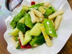 胜瓜炒鲜笋-光头强美食