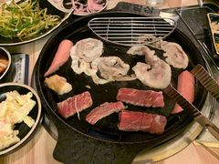 -江南猪肉商会无限续吃(弘大店)