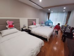 -上海怡沁园度假酒店