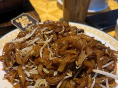 干炒牛河-天宝食坊·啫啫煲大排档(西华路店)