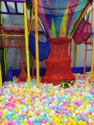 -蹦贝运动中心·蹦床·攀岩·闯关(龙岗店)