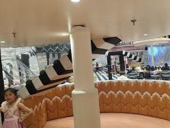 -奈尔宝家庭中心·亲子餐厅(鄞州万达店)