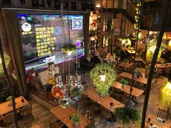 -临界音乐酒馆·小龙虾·江湖菜(华熙LIVE·鱼洞店)