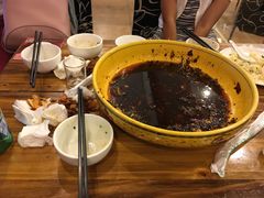 -休记光头香辣蟹干锅(绵竹店)