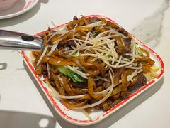 -八合里潮汕鲜牛肉火锅(上海汇智广场店)
