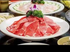 -宽板凳老灶火锅(台湾街店)