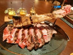 战斧牛排-恰餐厅及酒吧 CHAR Bar & Grill (北京丽都皇冠假日店)