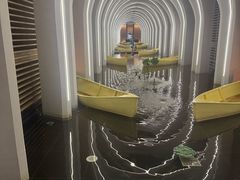 -涨巢·潮玩水疗局