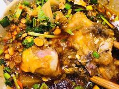 -肖肖酸萝卜鱼火锅(总店)