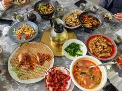 -天天向上素食餐厅(五台山店)