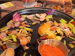 -包整·丝娃娃(一览甲秀楼风景店)