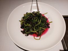 红苋菜-悦融琥珀·京鲁菜·海味珍品(西单店)