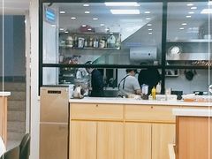 -臻牛烤肉