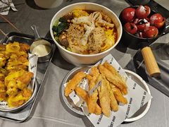 -W COLLECTIVE  DESSERT SHOP