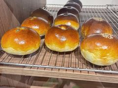 -沁屋面包店(人民东路店)