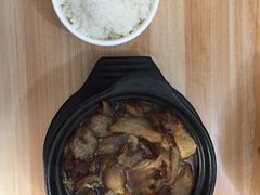 -赵家牛肉砂锅(台西三路店)