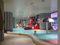 -涨巢·潮玩水疗局