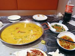-老班长·小龙虾·鲜货烧烤大排档(金街美地店)